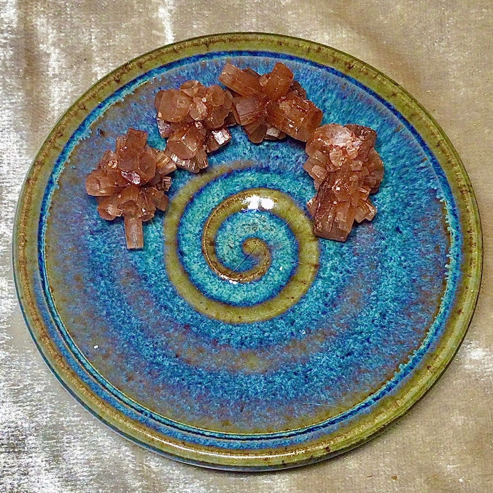 2x Mini Star Aragonite Clusters, Super Charged - Picture 2 of 9